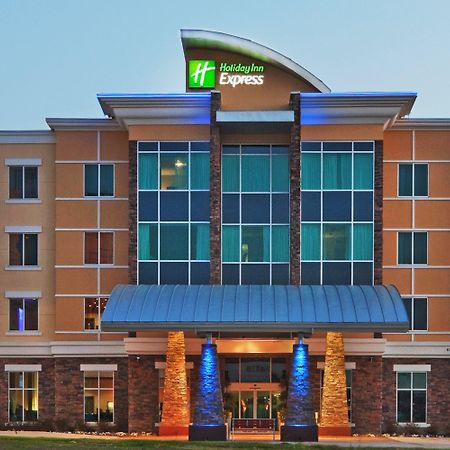 Holiday Inn Express & Suites North Dallas At Preston By Ihg Exterior photo