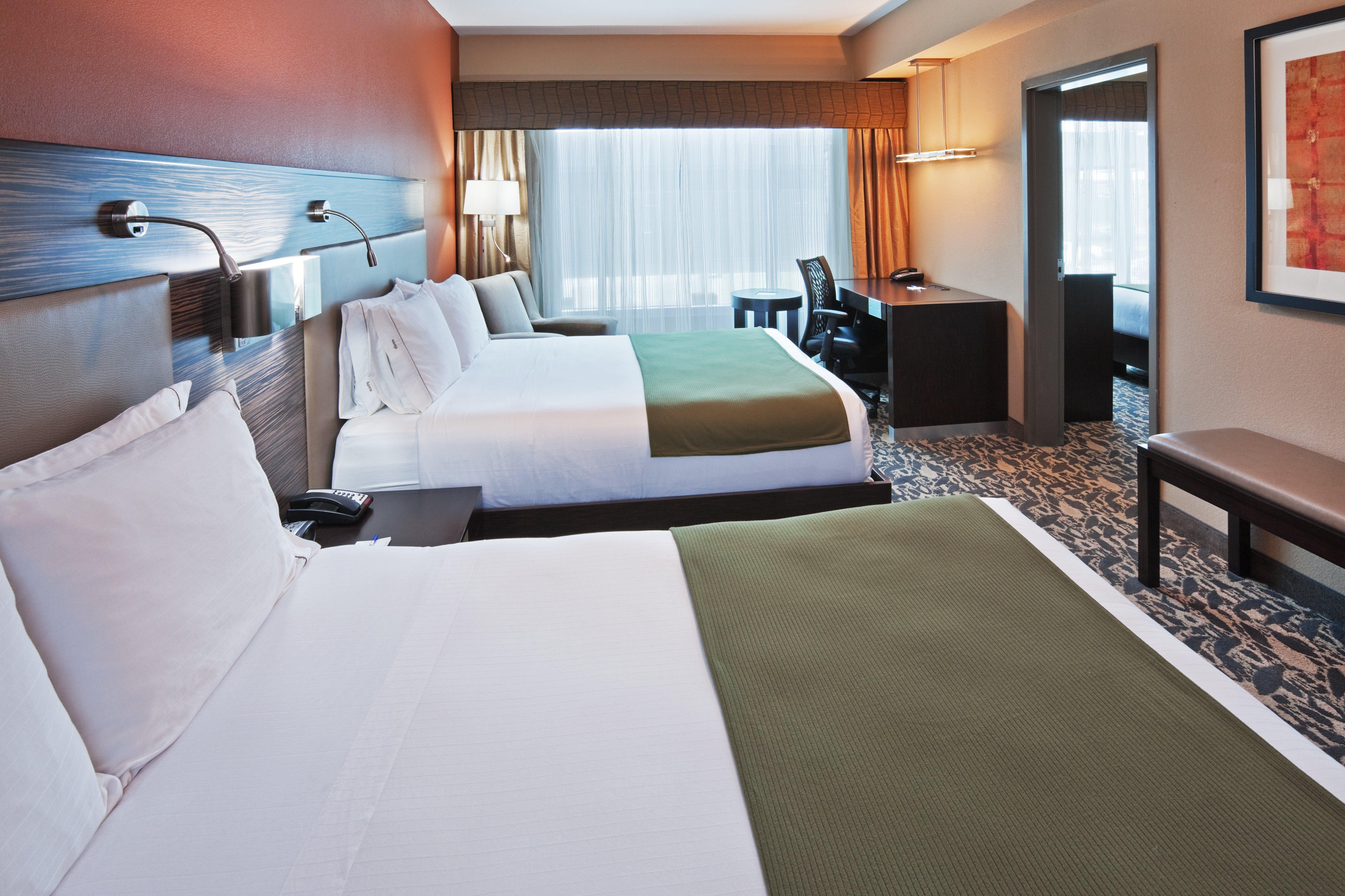 Holiday Inn Express & Suites North Dallas At Preston By Ihg Exterior photo